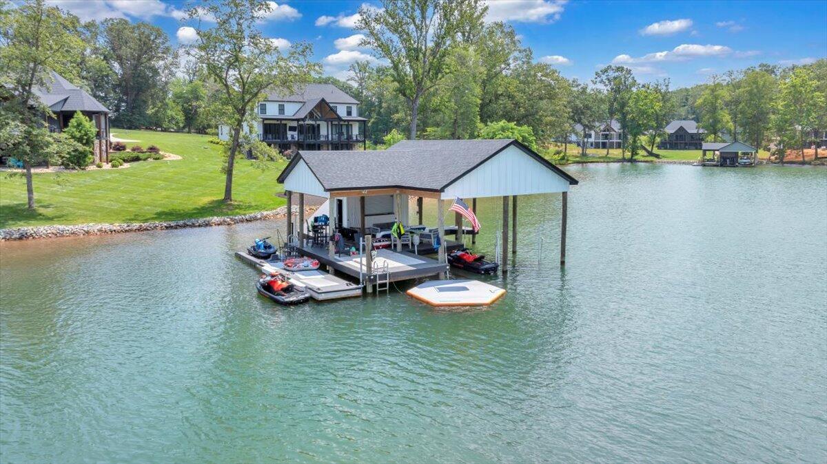 211 Big Cove DR