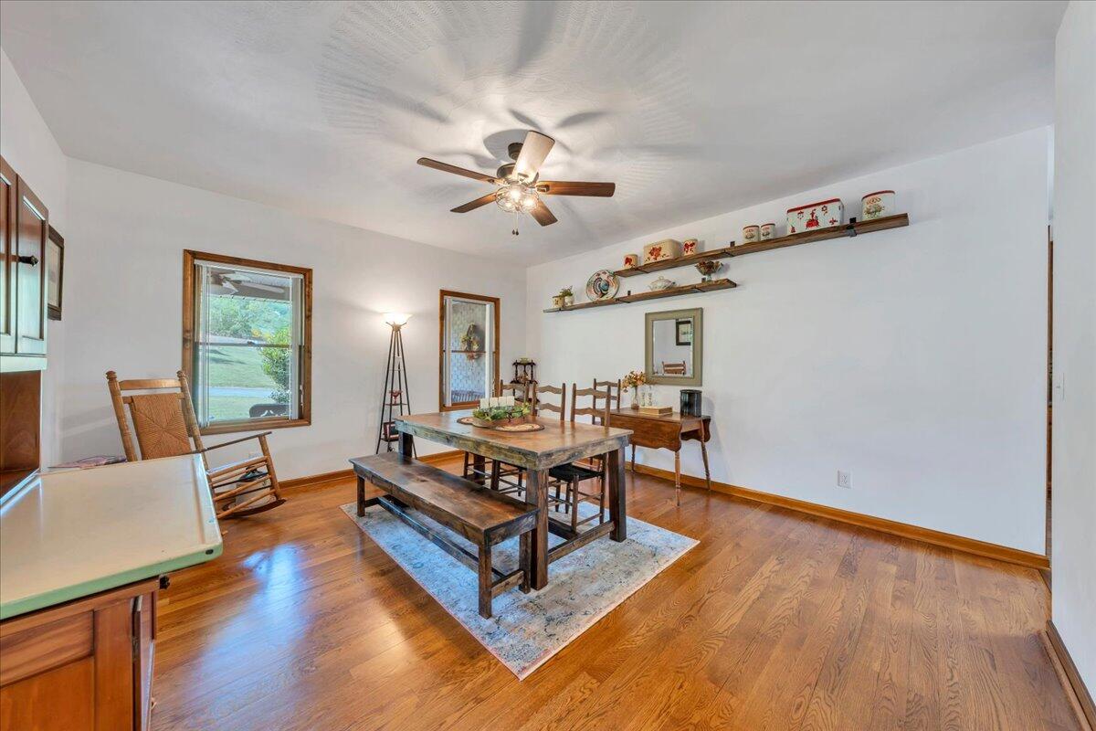 3924 Poplar Grove DR