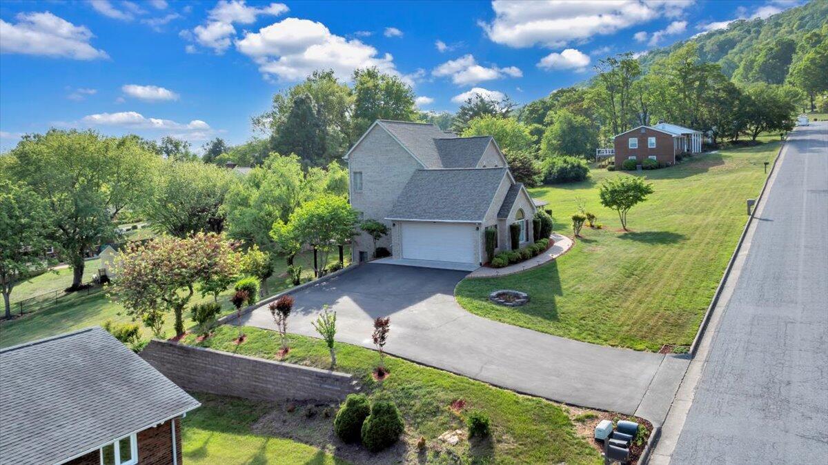 3924 Poplar Grove DR