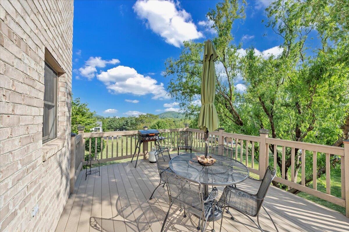 3924 Poplar Grove DR