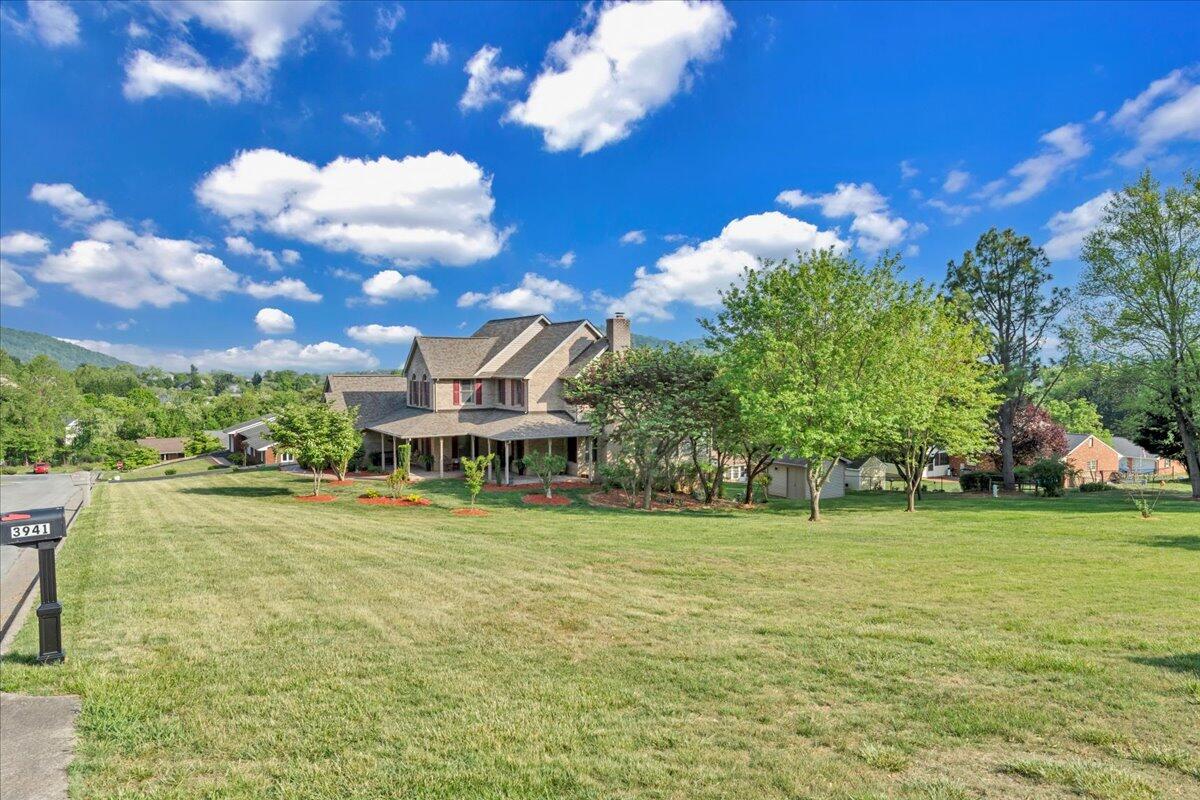 3924 Poplar Grove DR