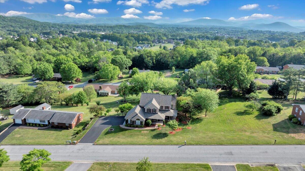 3924 Poplar Grove DR