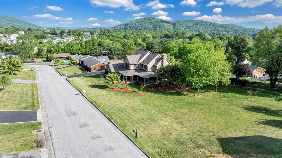 3924 Poplar Grove DR