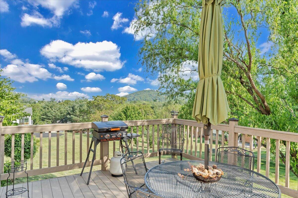 3924 Poplar Grove DR