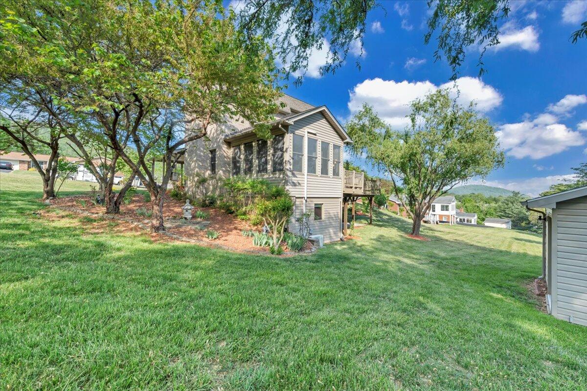 3924 Poplar Grove DR