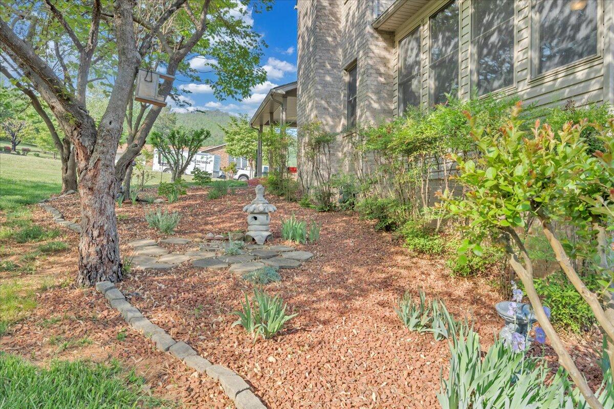 3924 Poplar Grove DR
