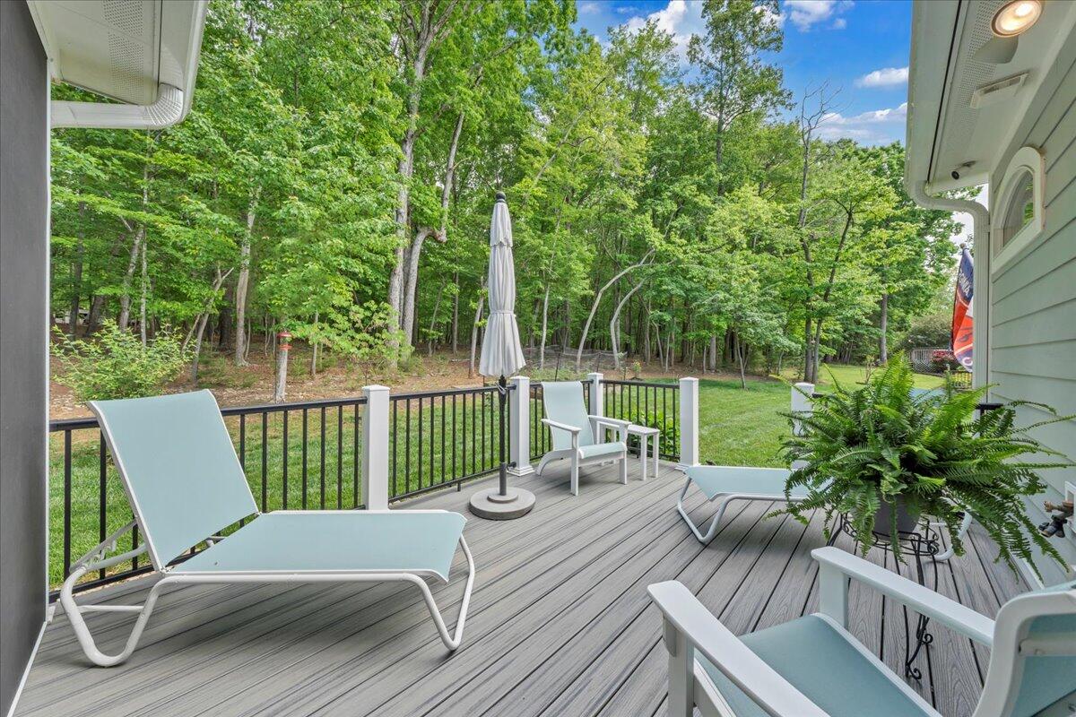 400 Heather LN
