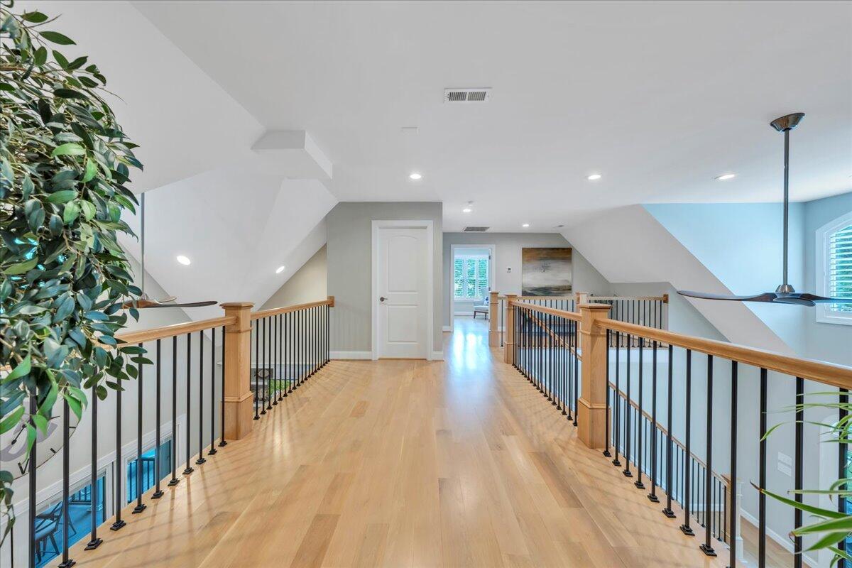 400 Heather LN