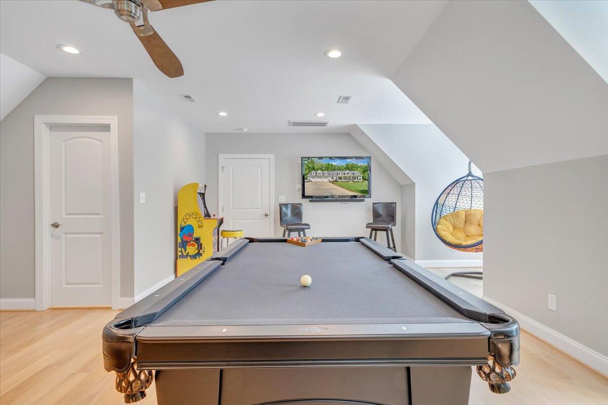 400 Heather LN