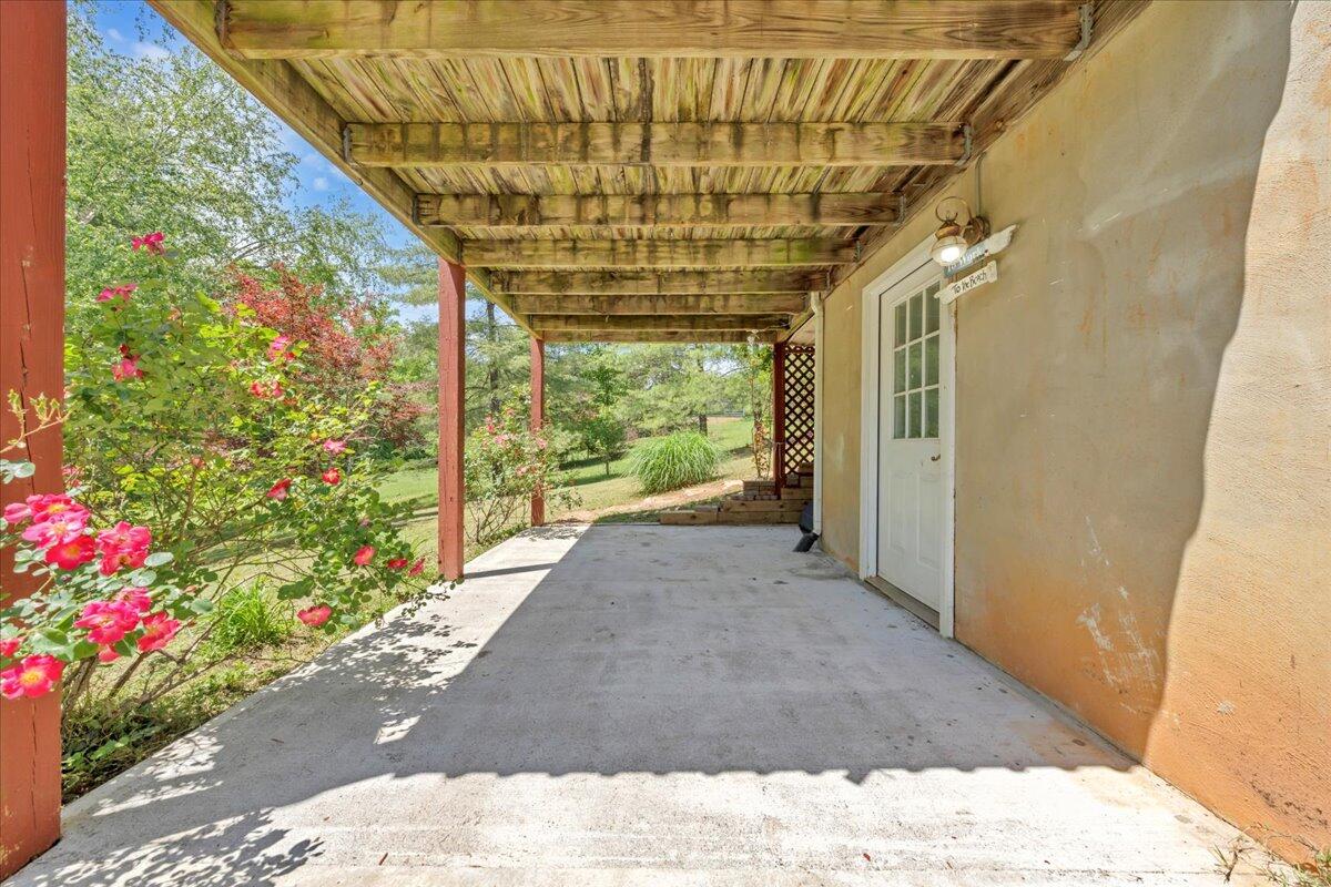 1793 Sandy Level RD