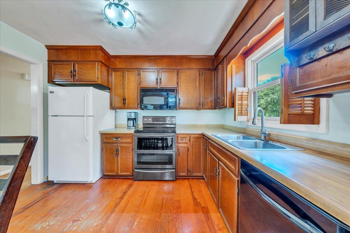 1793 Sandy Level RD
