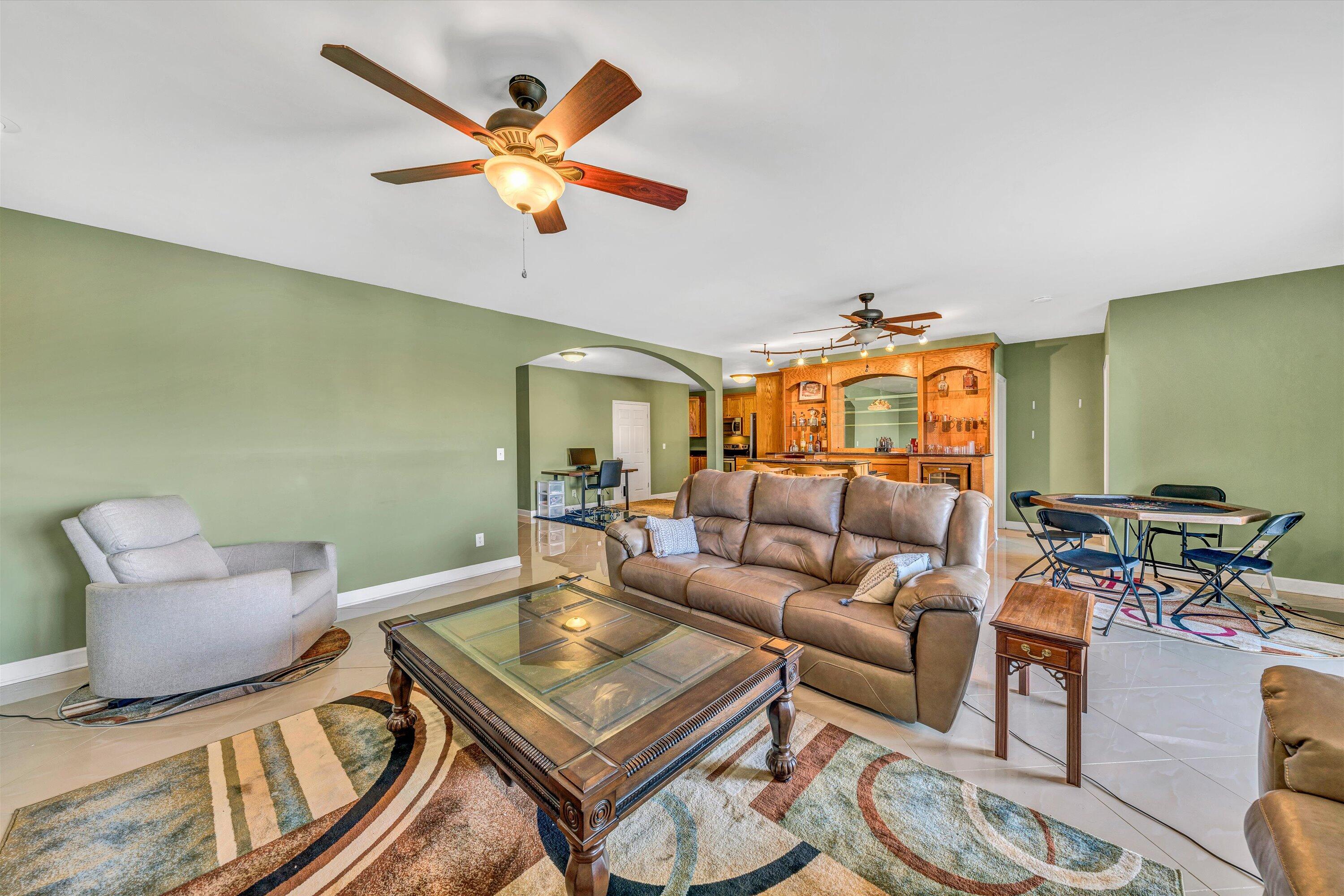 1066 Siesta Key CT