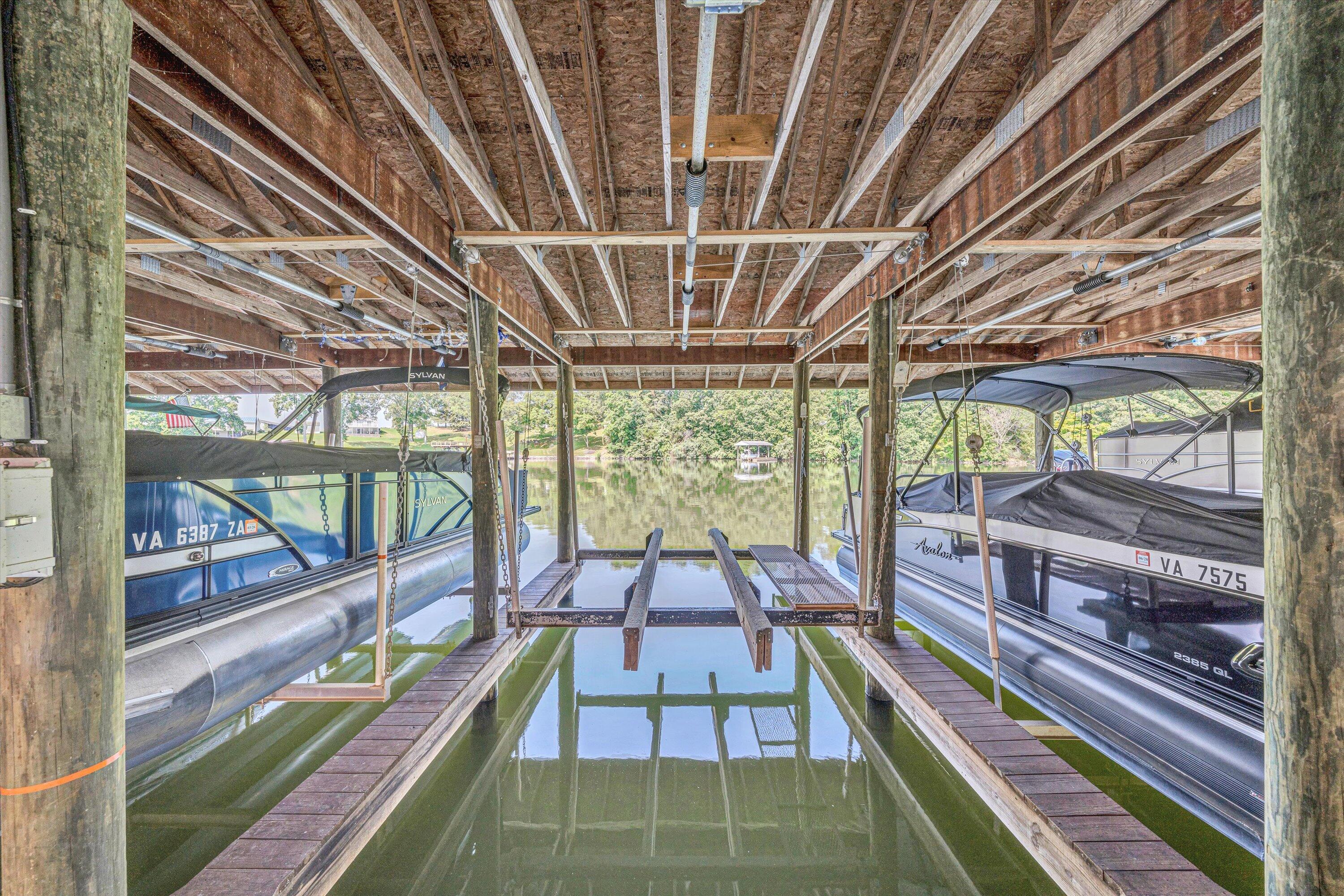 1066 Siesta Key CT