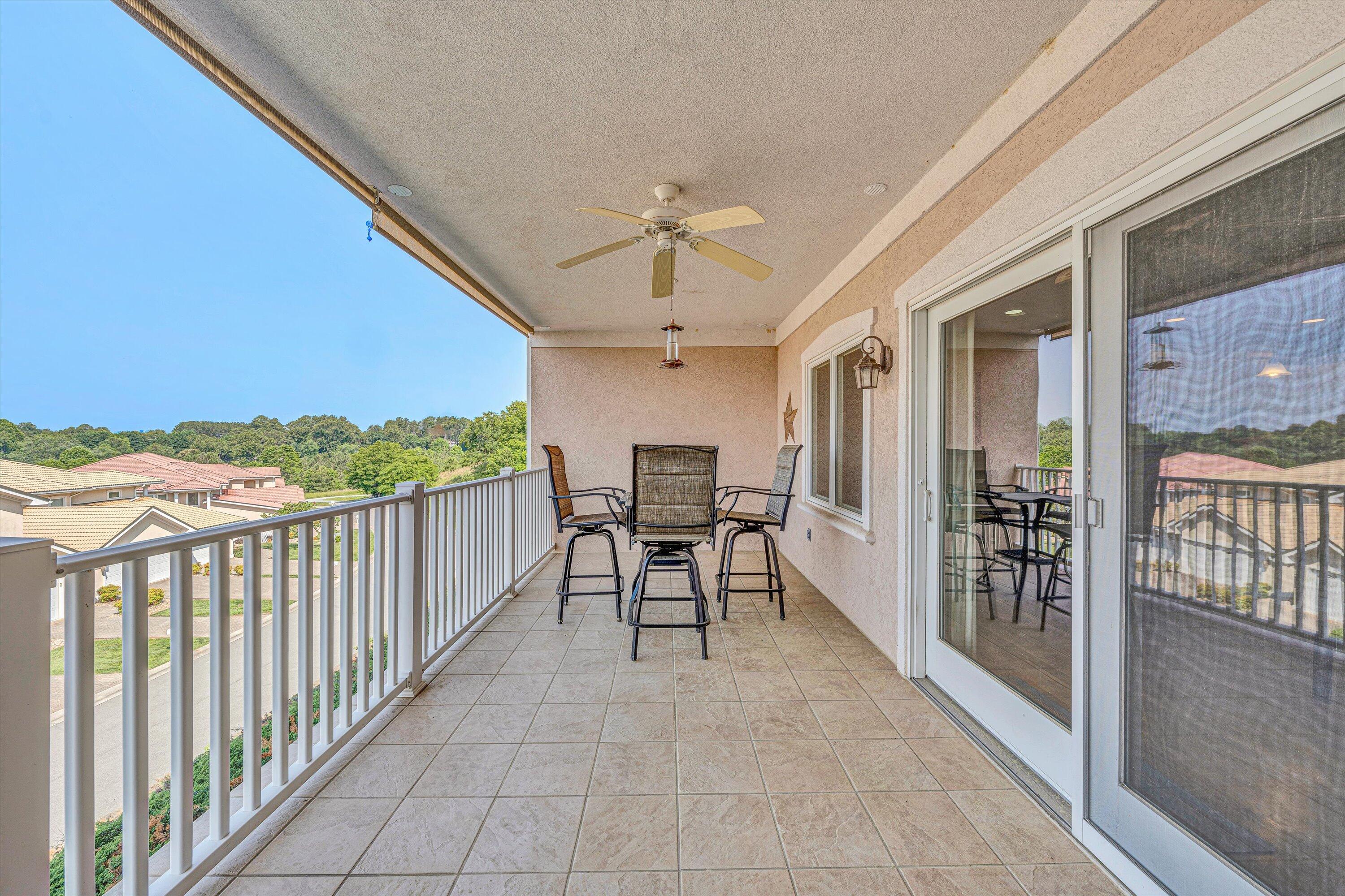 1066 Siesta Key CT