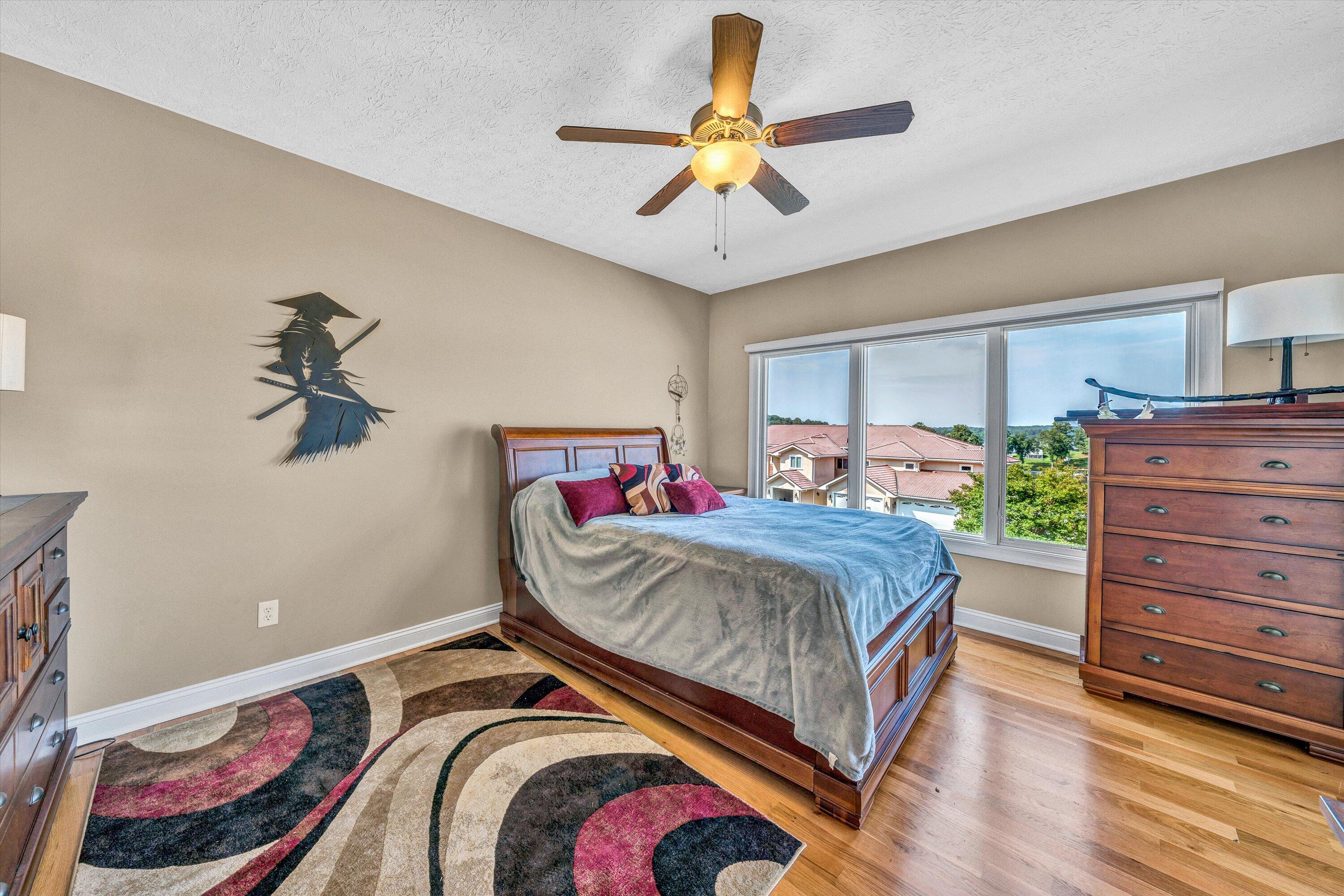 1066 Siesta Key CT