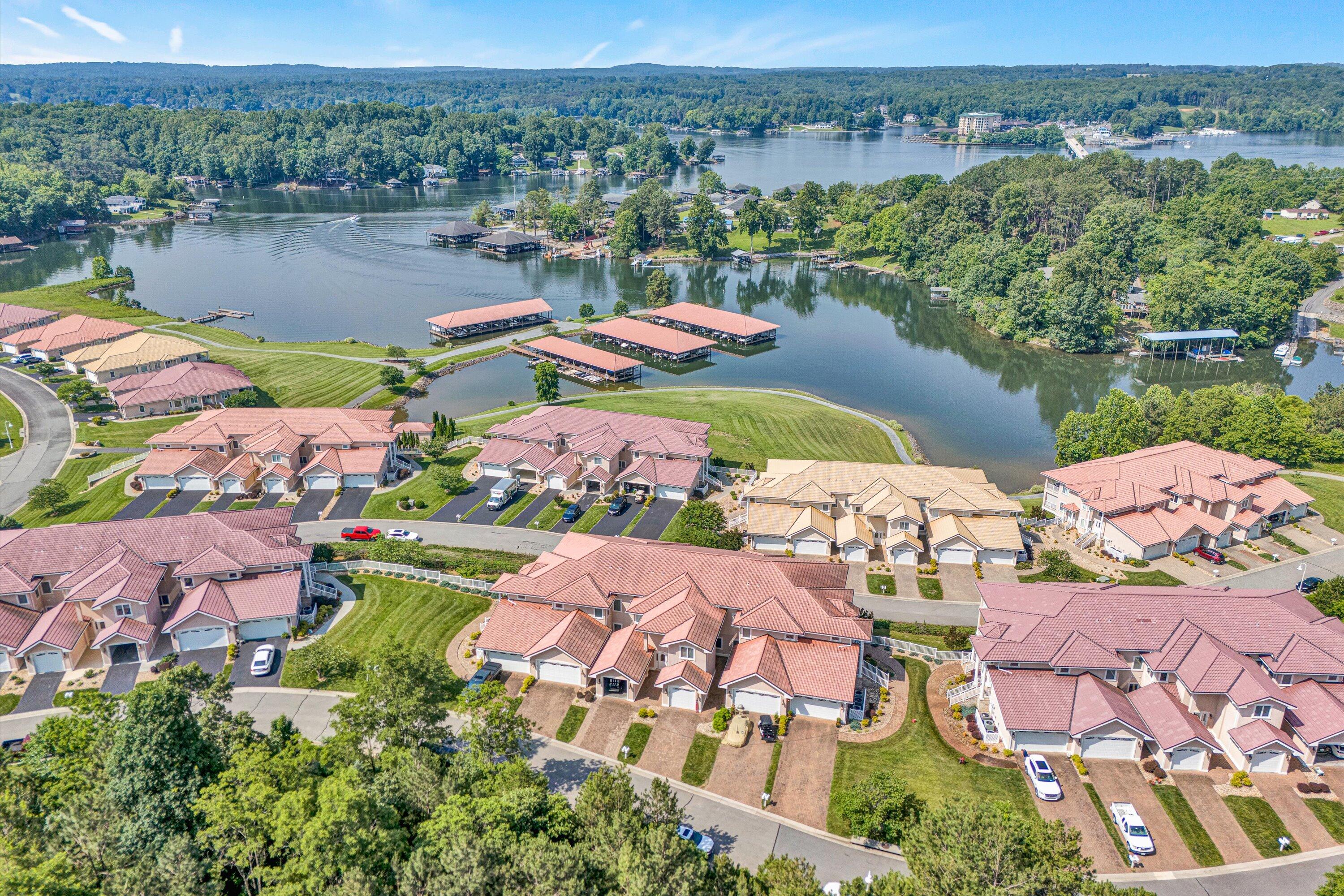 1066 Siesta Key CT