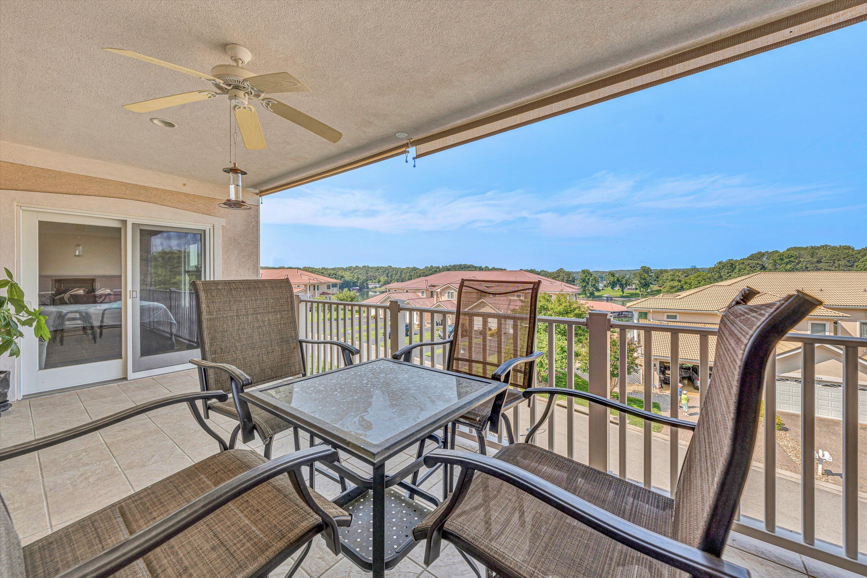 1066 Siesta Key CT