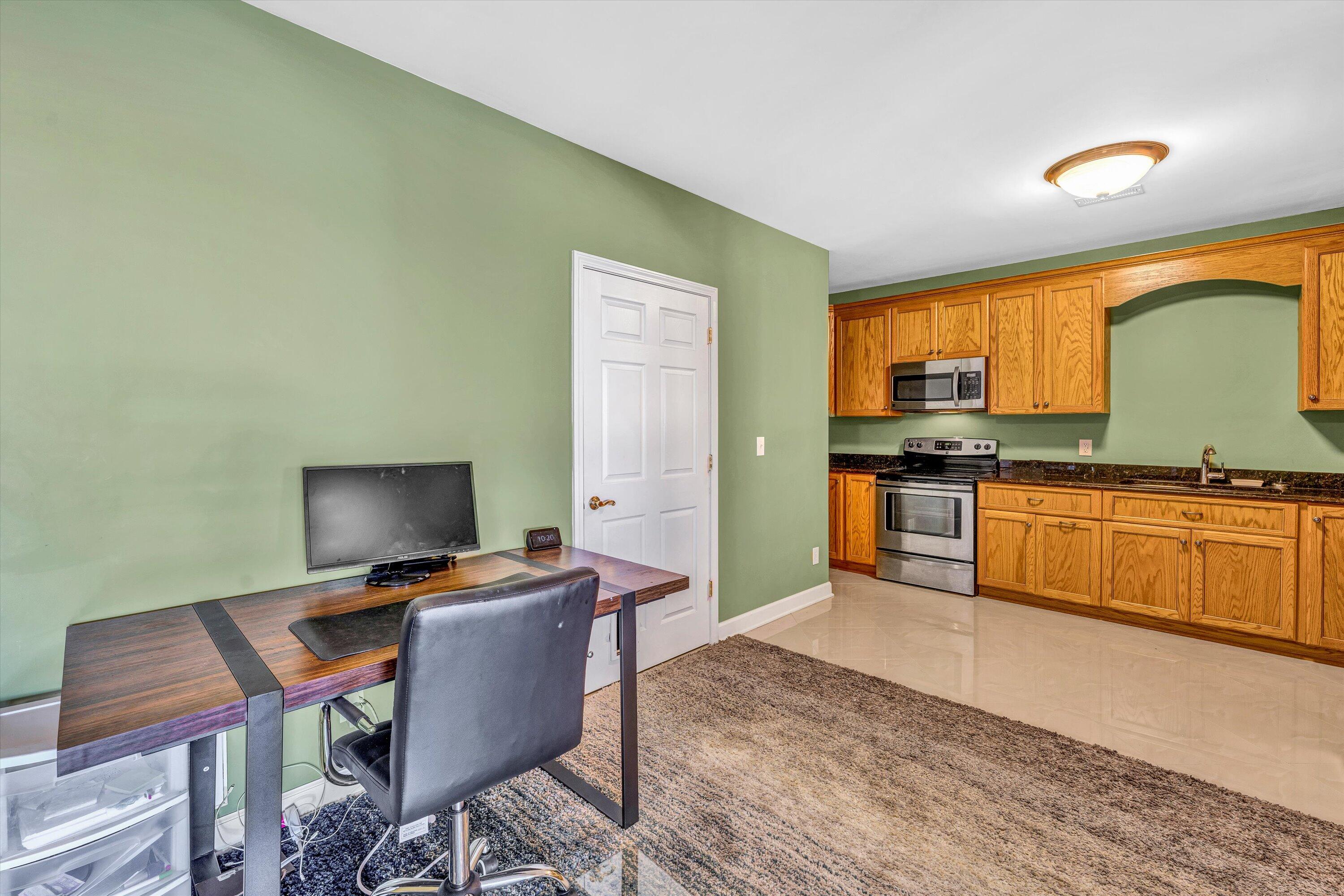 1066 Siesta Key CT