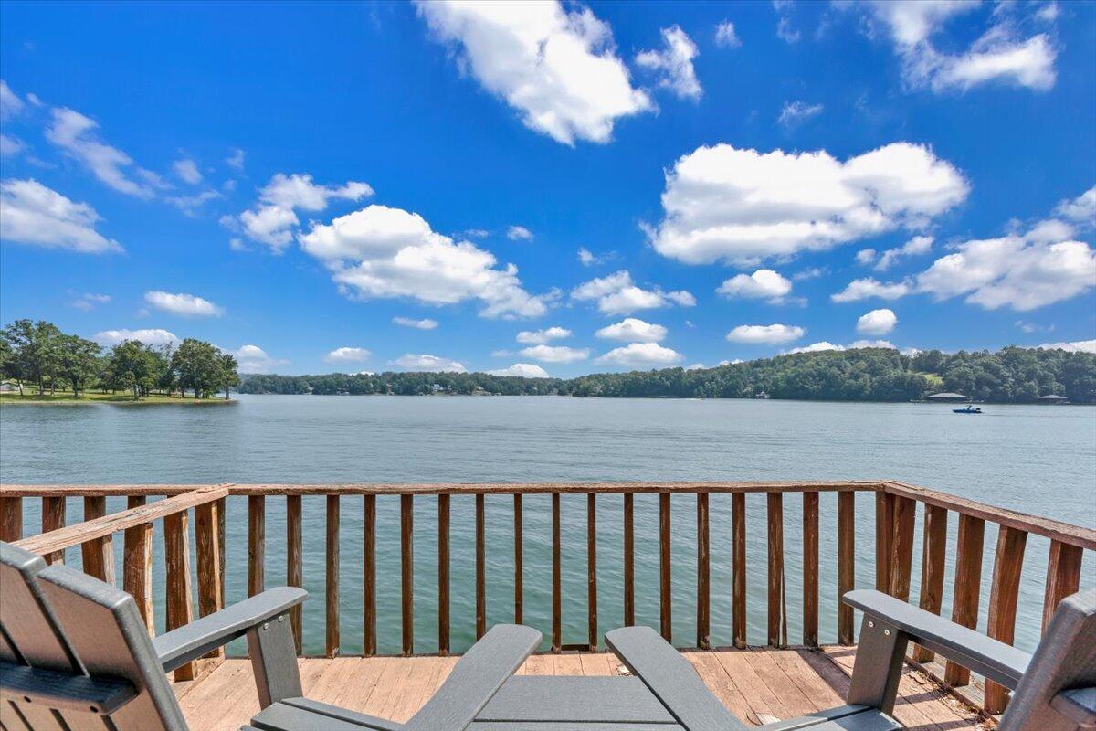 30 Windlass Pointe DR