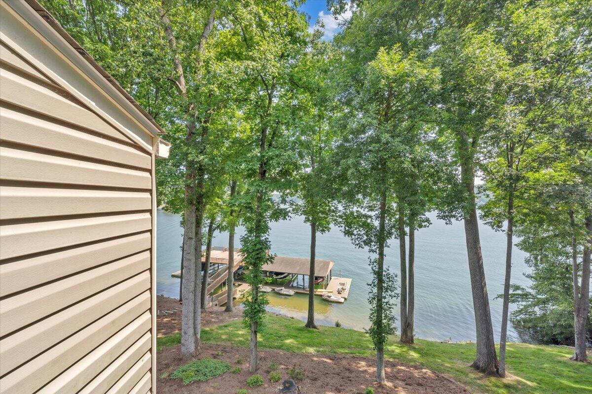 30 Windlass Pointe DR