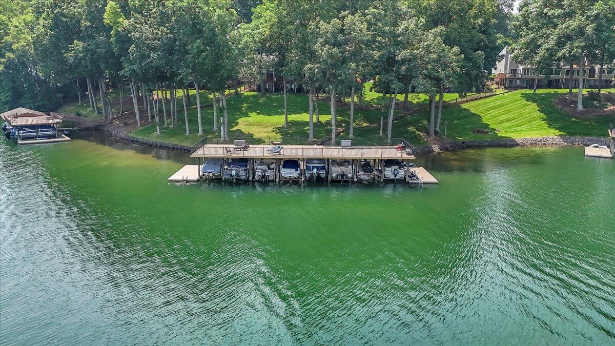 30 Windlass Pointe DR