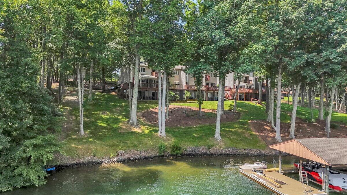 30 Windlass Pointe DR