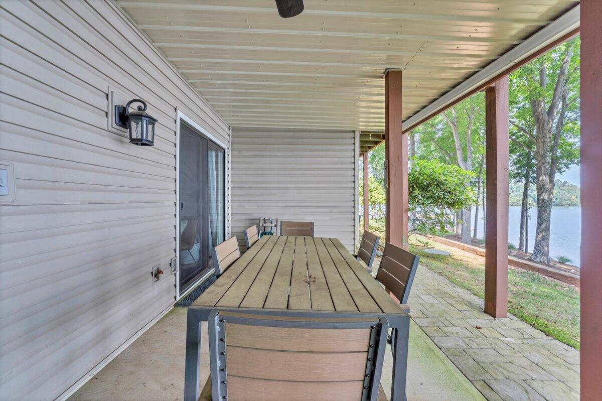 30 Windlass Pointe DR