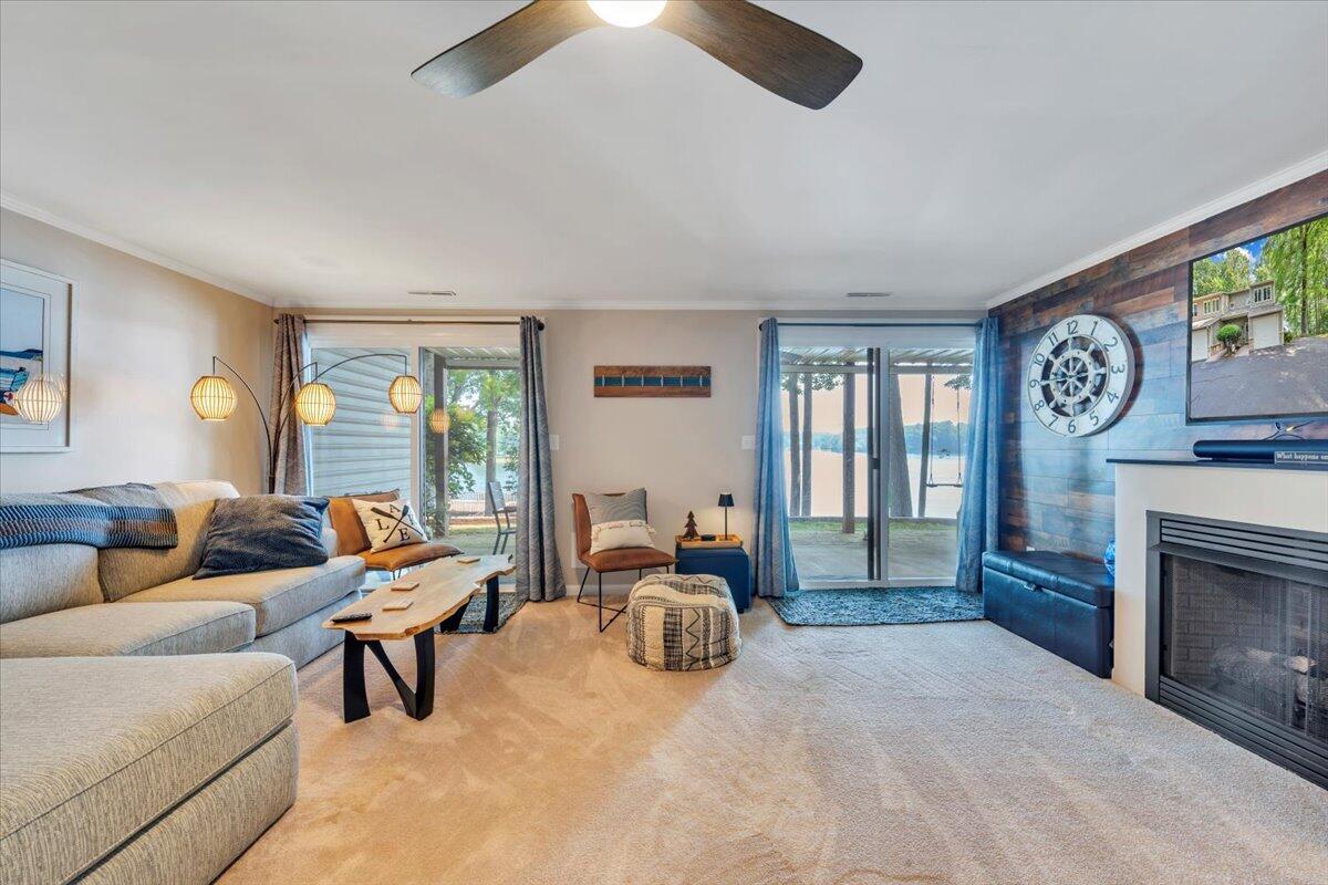30 Windlass Pointe DR