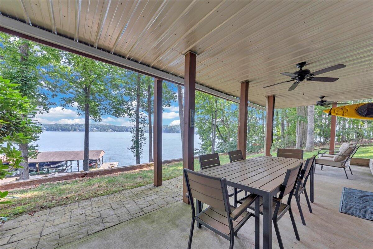 30 Windlass Pointe DR