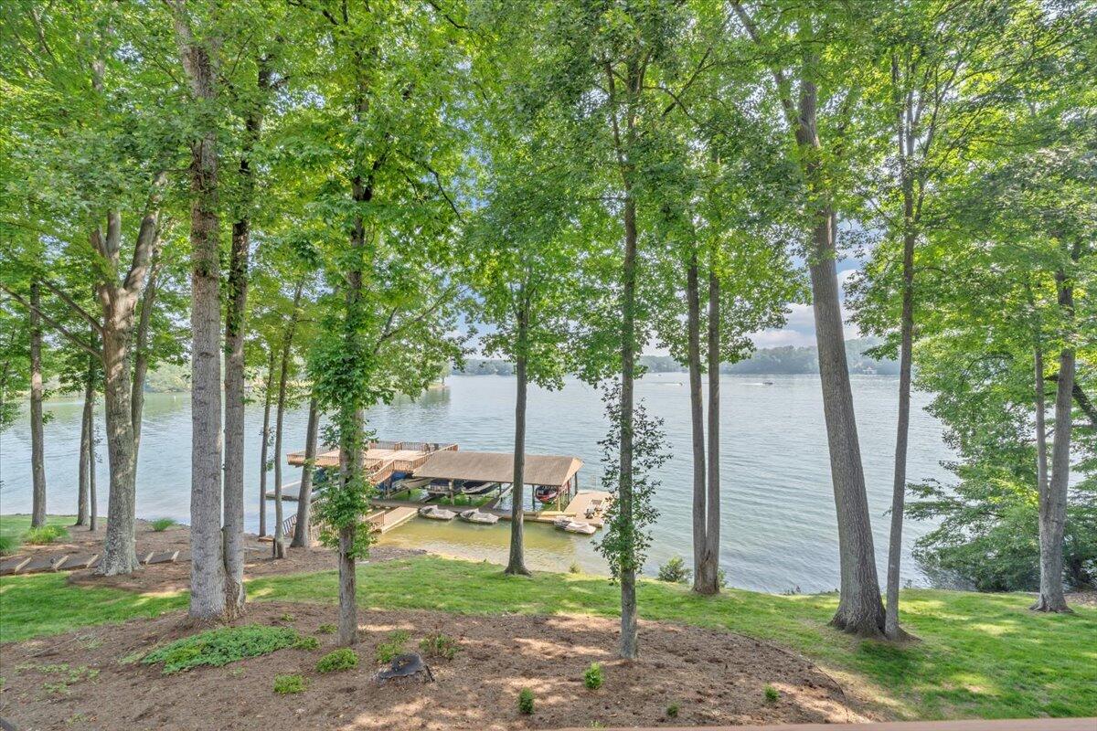 30 Windlass Pointe DR