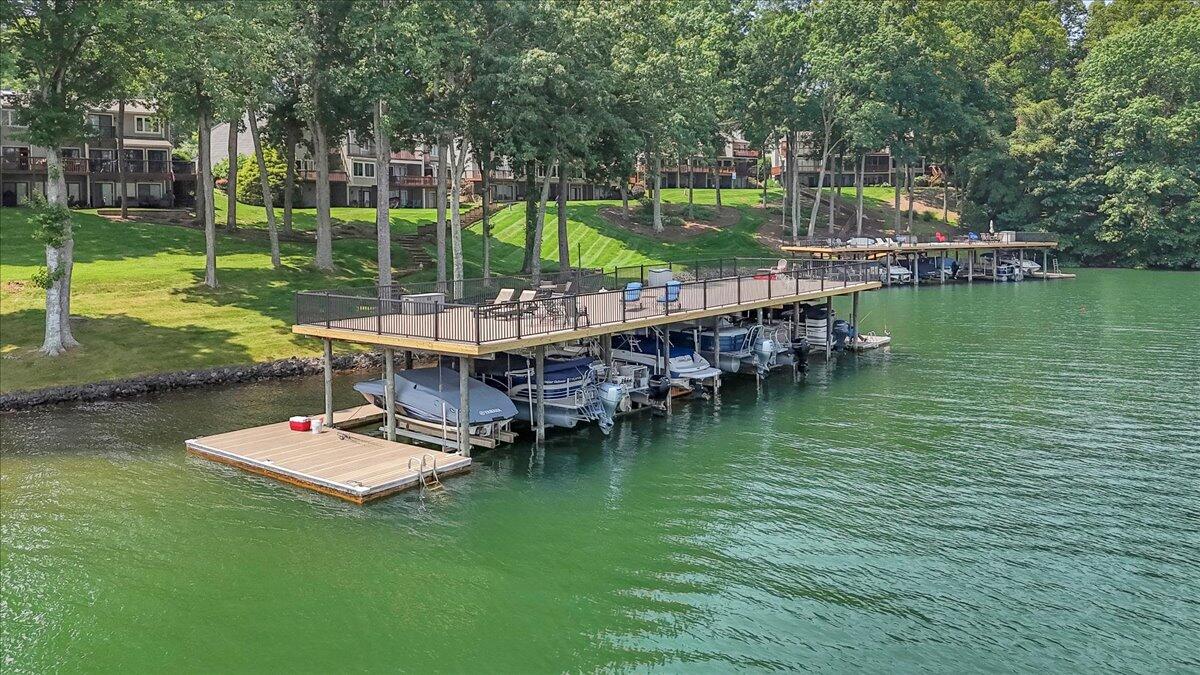 30 Windlass Pointe DR