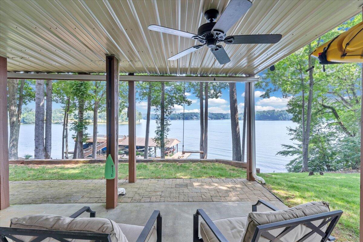 30 Windlass Pointe DR