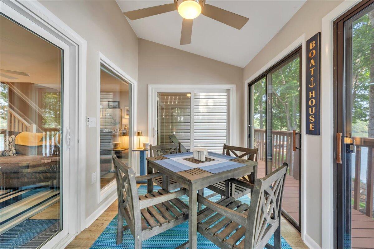 30 Windlass Pointe DR