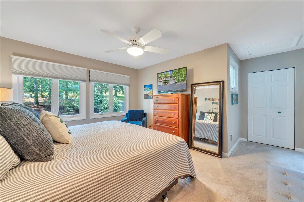 30 Windlass Pointe DR