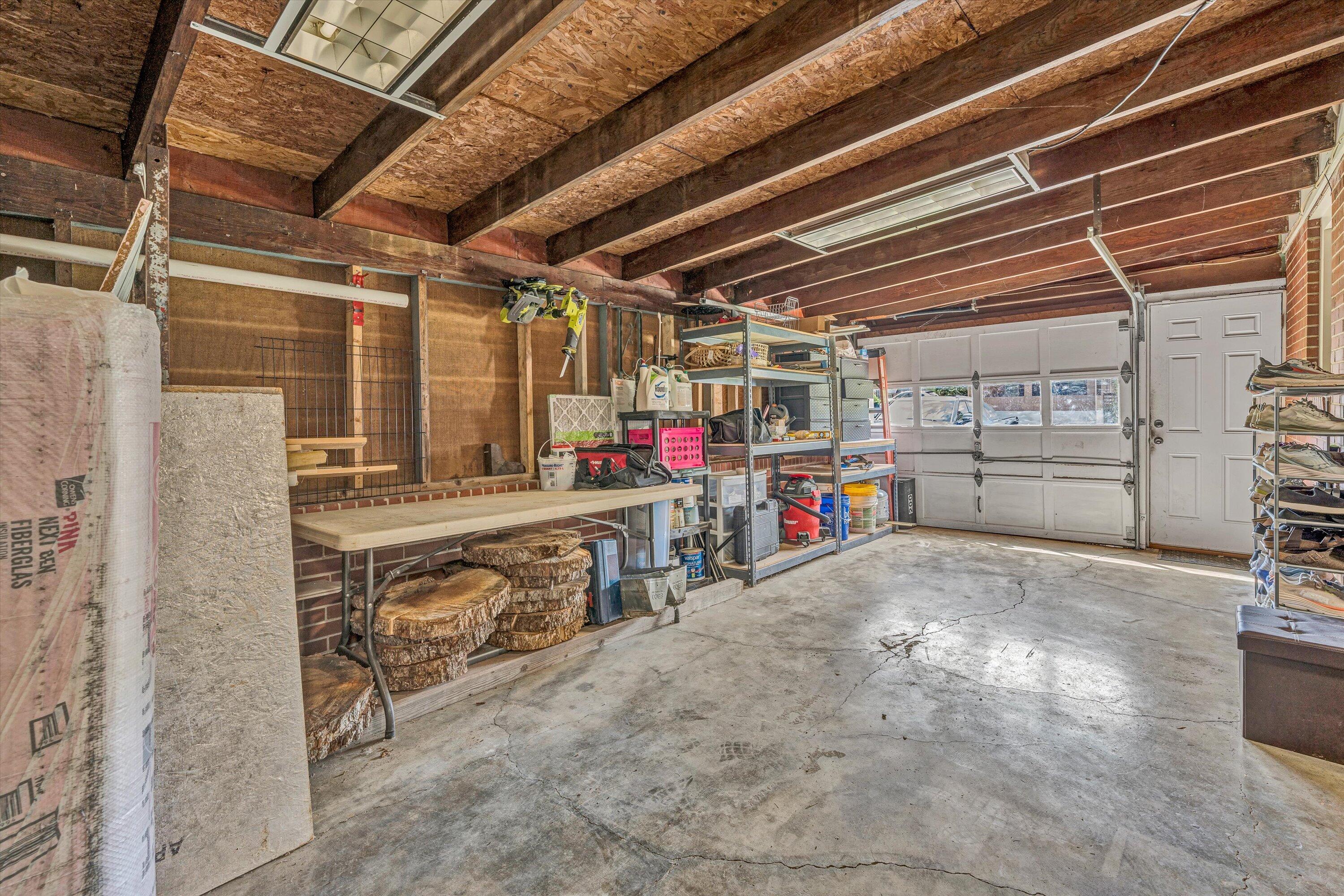 705 Hugh AVE