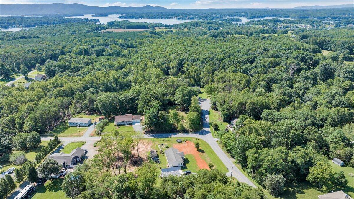95 Stripers Landing RD