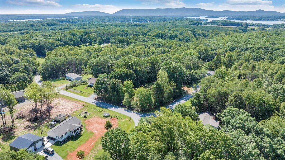 95 Stripers Landing RD