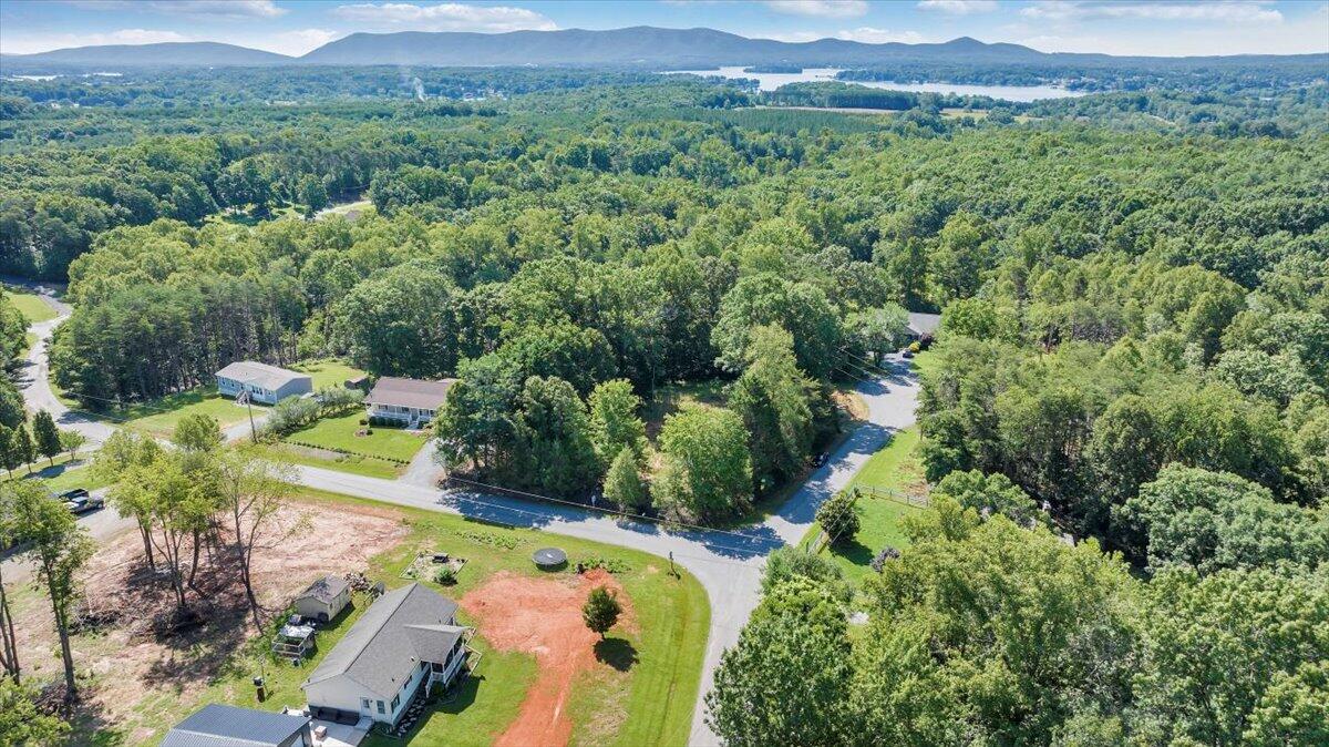 95 Stripers Landing RD