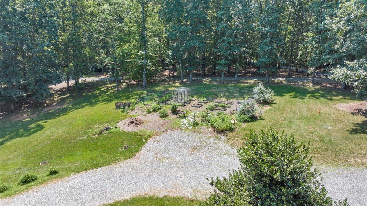 125 Backcove DR