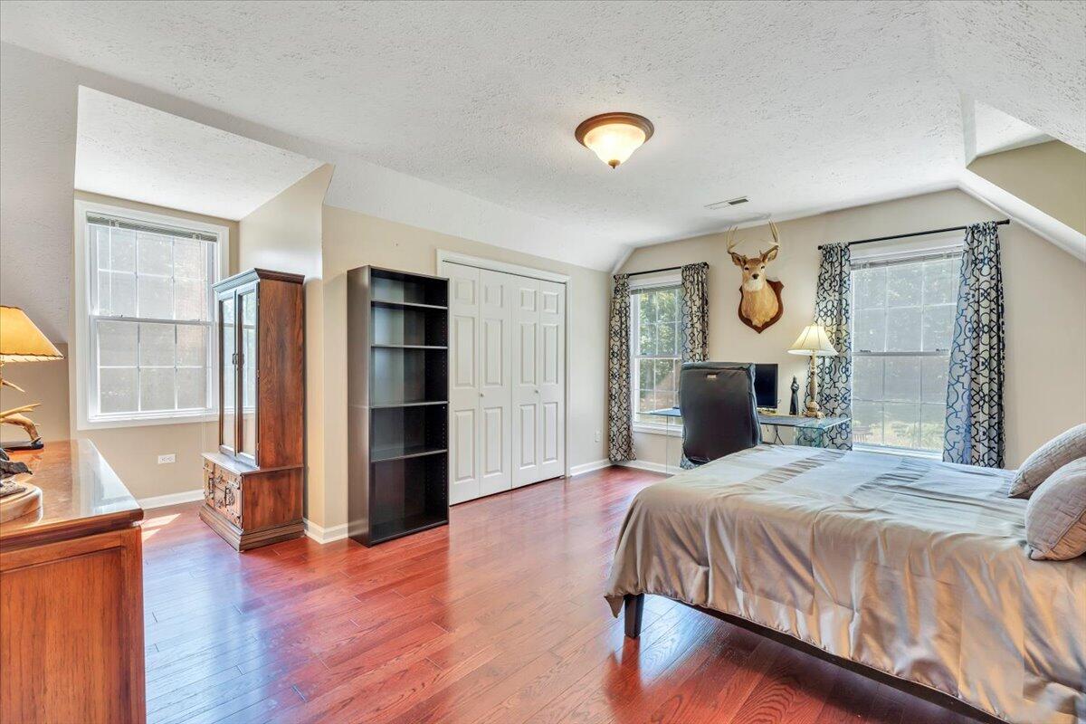 125 Backcove DR