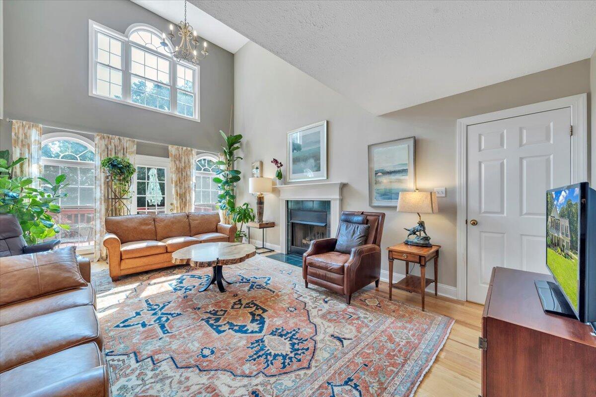 125 Backcove DR