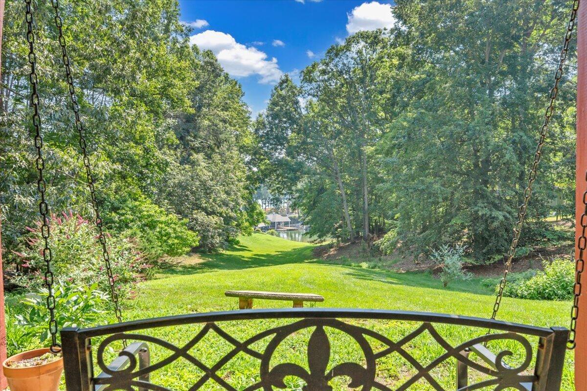 125 Backcove DR