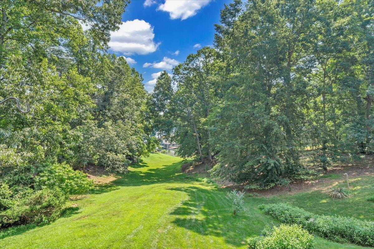 125 Backcove DR