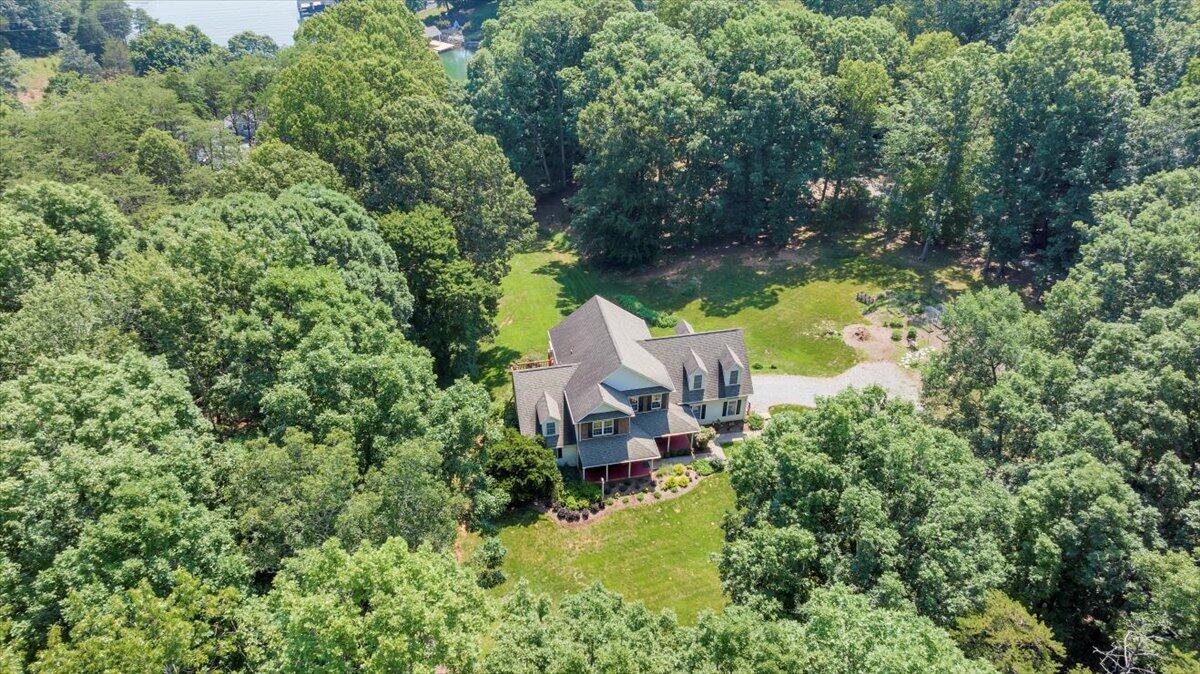 125 Backcove DR