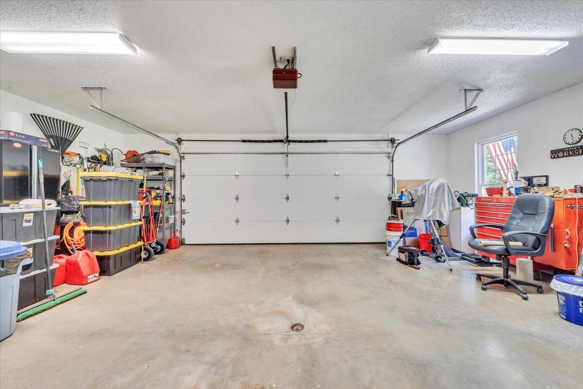 125 Backcove DR