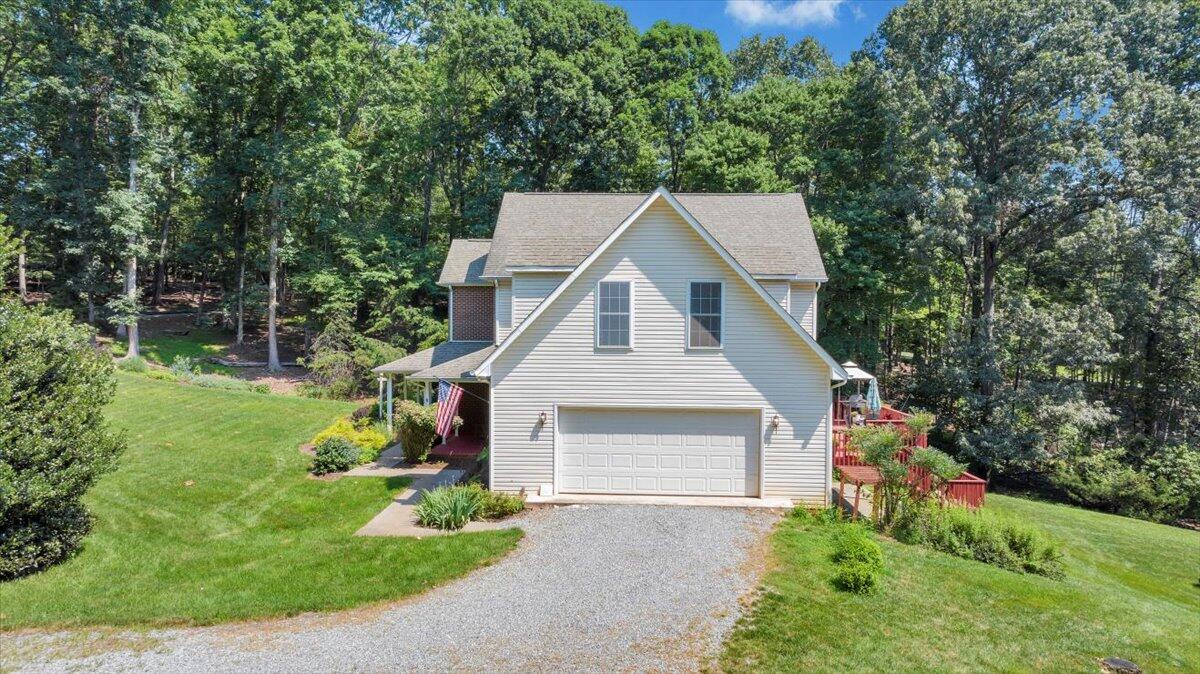 125 Backcove DR