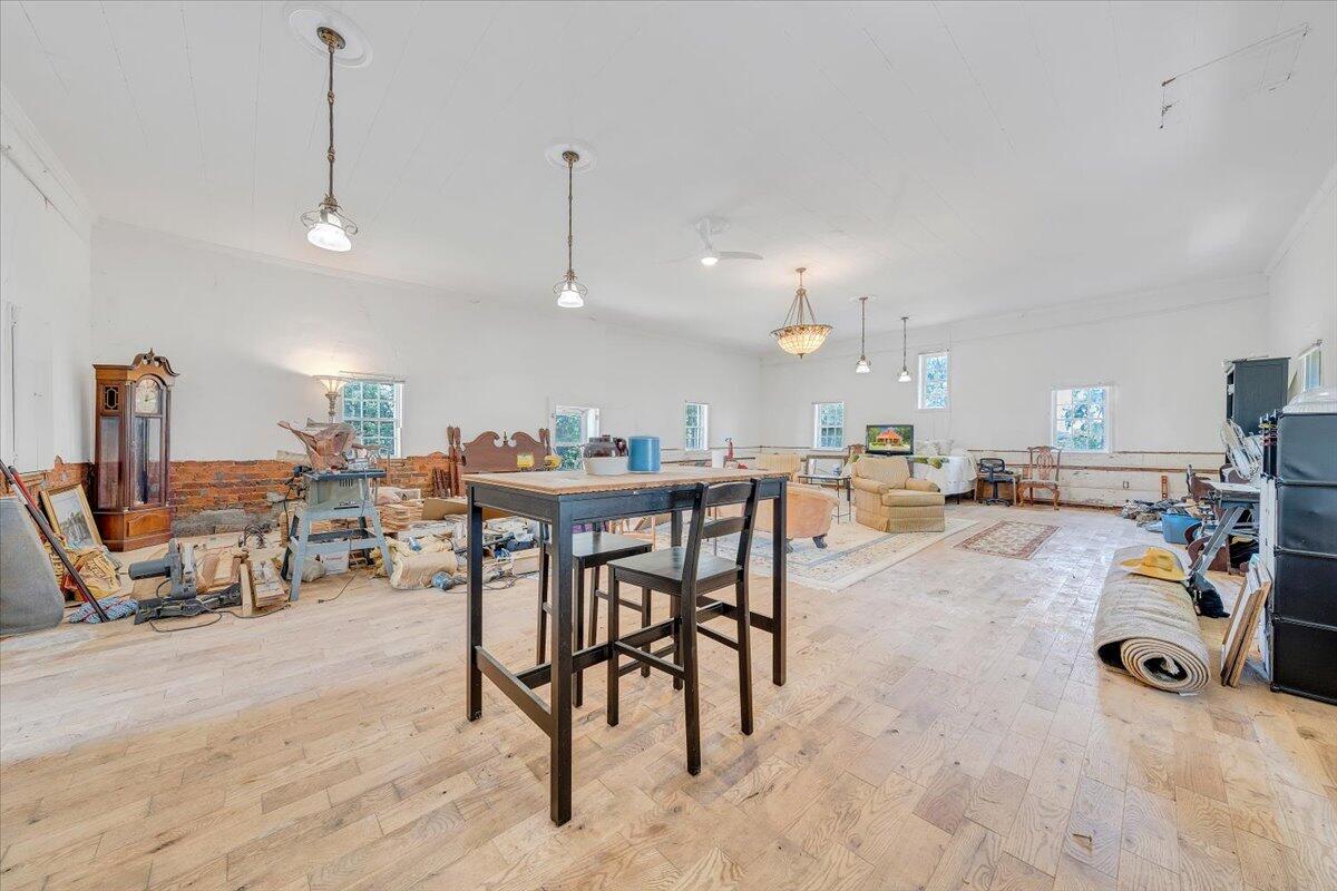 86 Long Horne RD