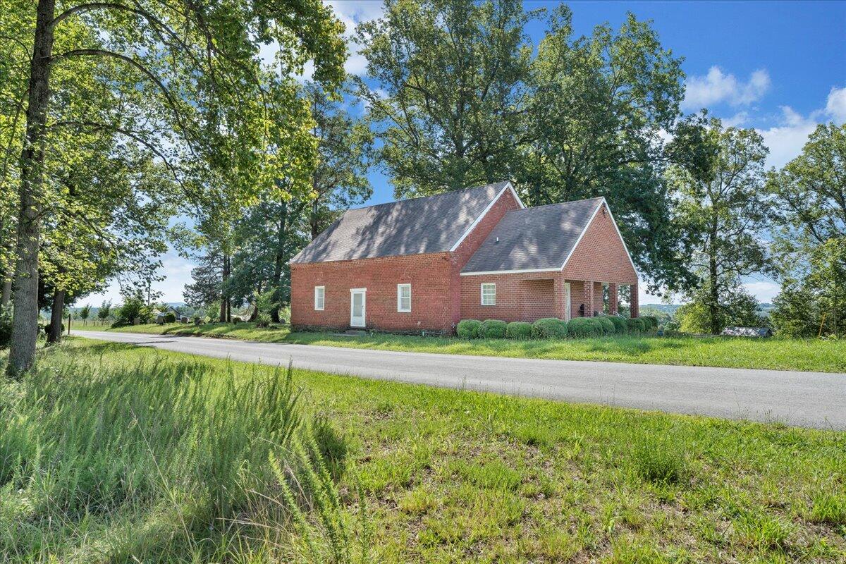 86 Long Horne RD