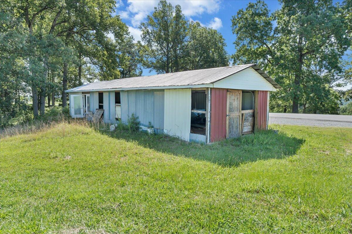 86 Long Horne RD