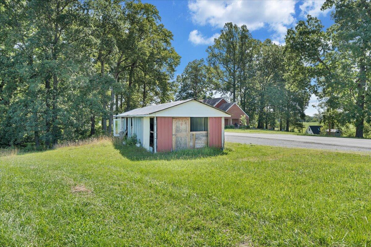 86 Long Horne RD